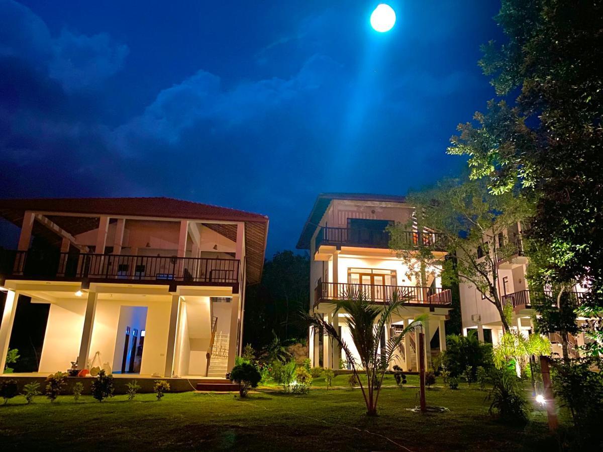 Ashansa Lagoon Resort Tangalle Exterior photo