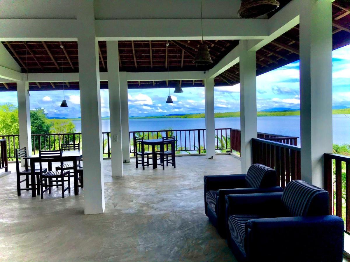 Ashansa Lagoon Resort Tangalle Exterior photo